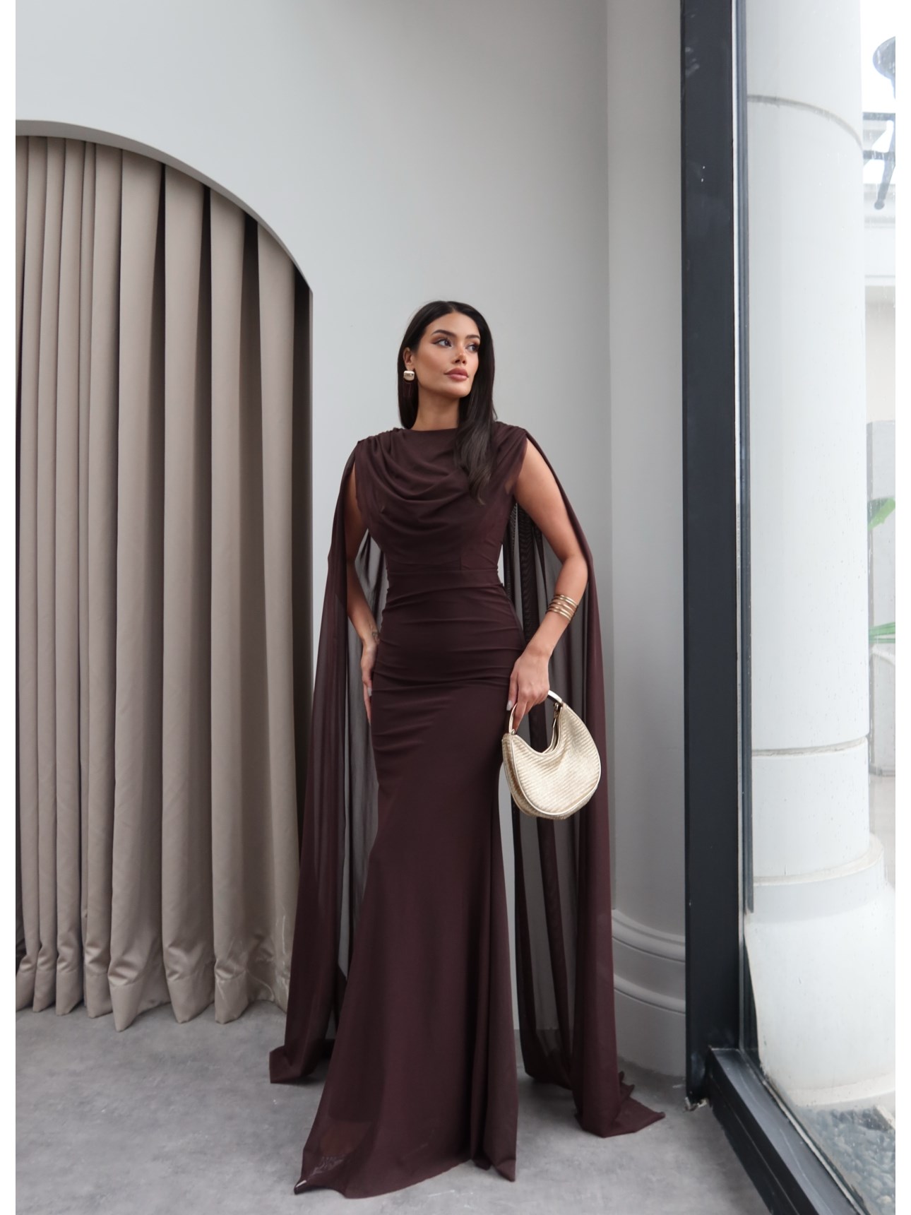 Relaxed Neck Tulle Shoulder Cape Dress