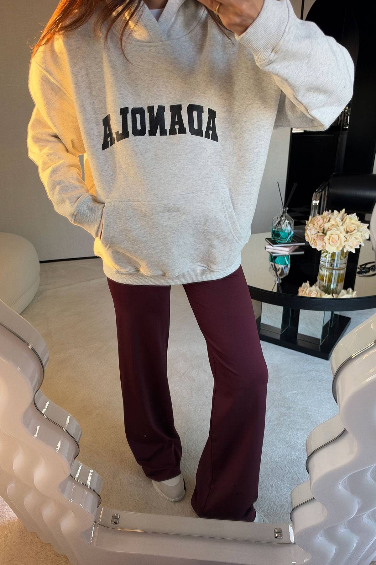 Hooded Oversized Sweat — photograph 3