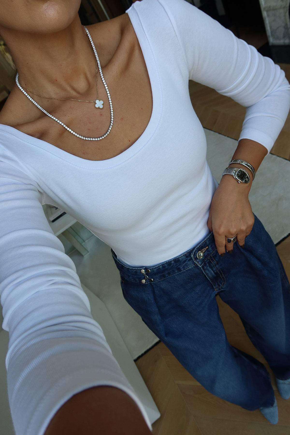 U Neck Basic Long Sleeve Top — photograph 2