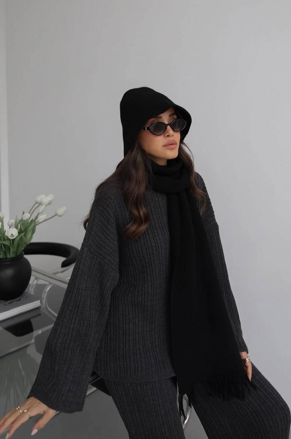Hat And Scarf Set — photograph 2