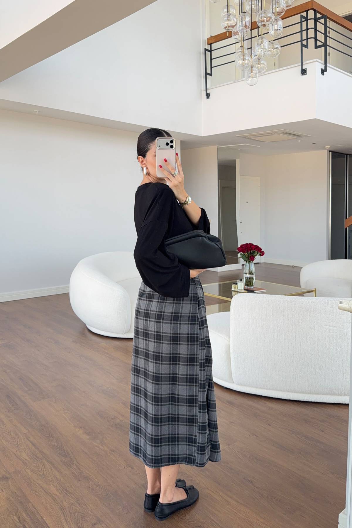 Plaid Split Midi Skirt — photograph 3