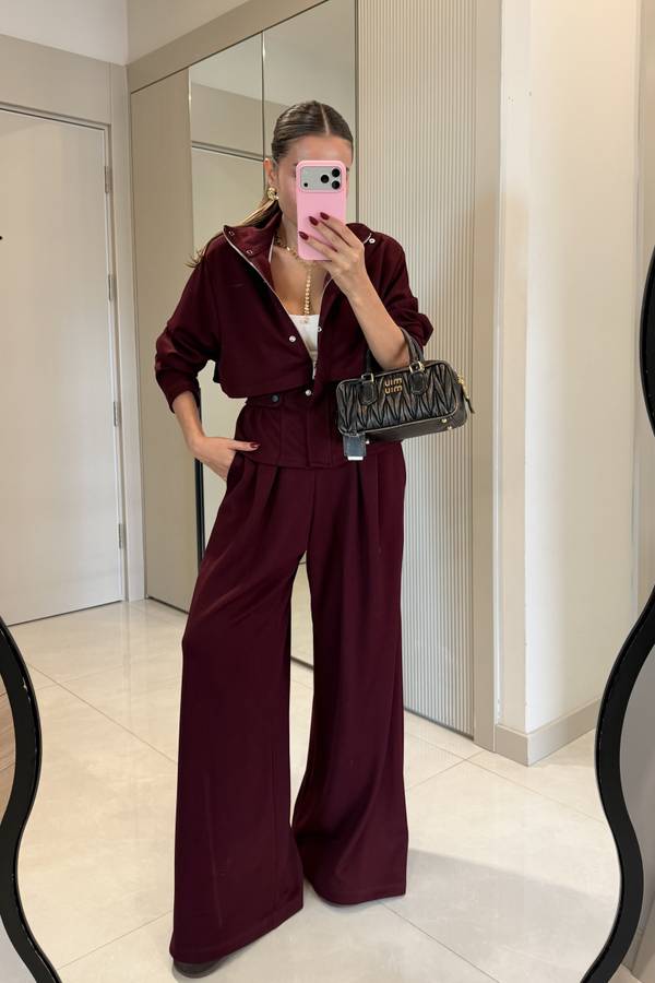 Arianna Burgundy Button Detail Wide Set