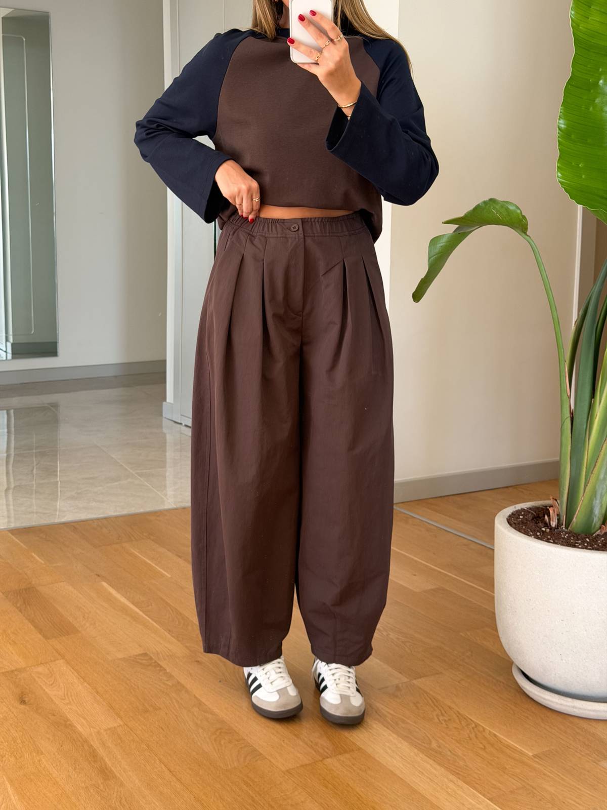 Kali Balloon Cut Trousers — photograph 2