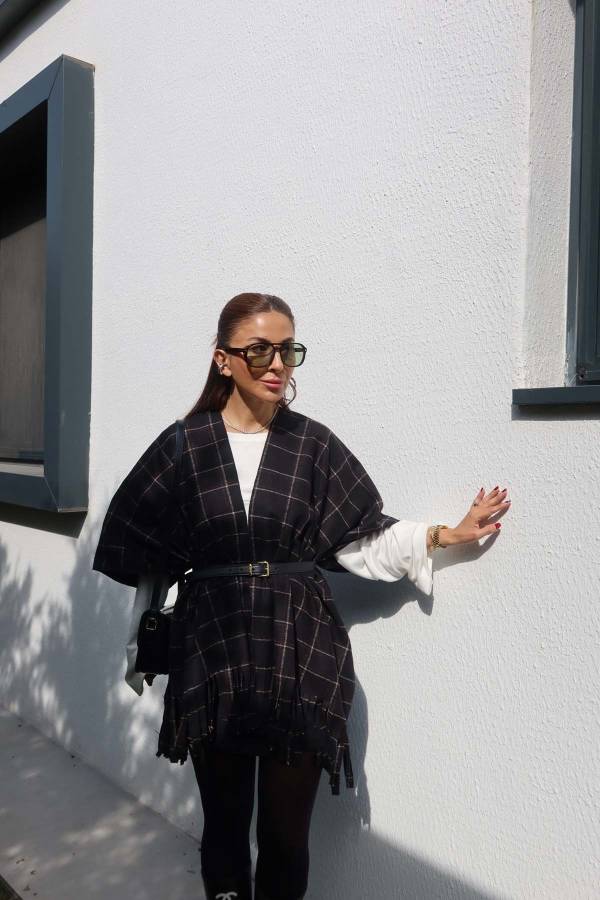 Plaid Tassel Poncho