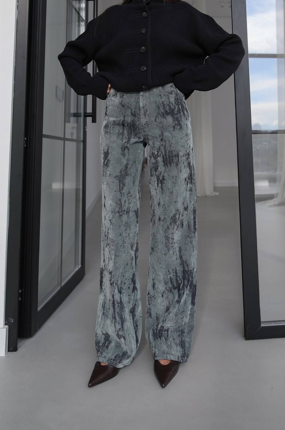 Foil Print Velvet Jeans — photograph 3