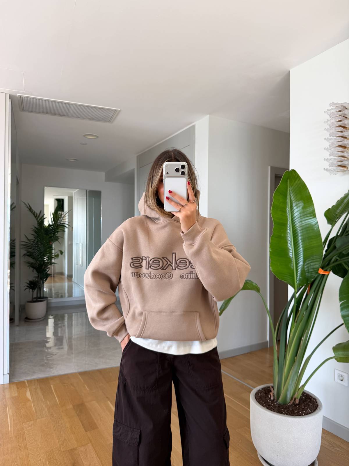 Seekers Embroidered Sweatshirt