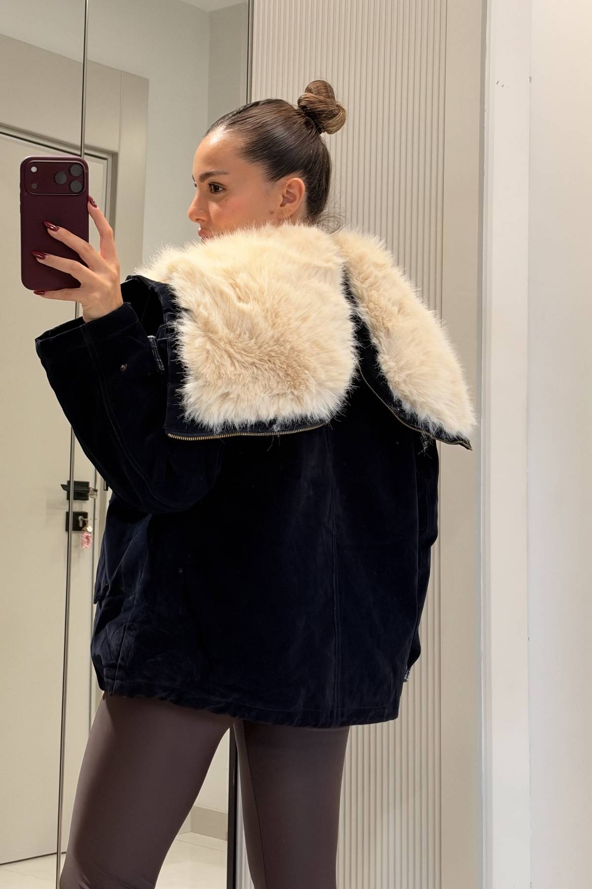 Lilly Fur Collar Suede Premium Coat — photograph 2