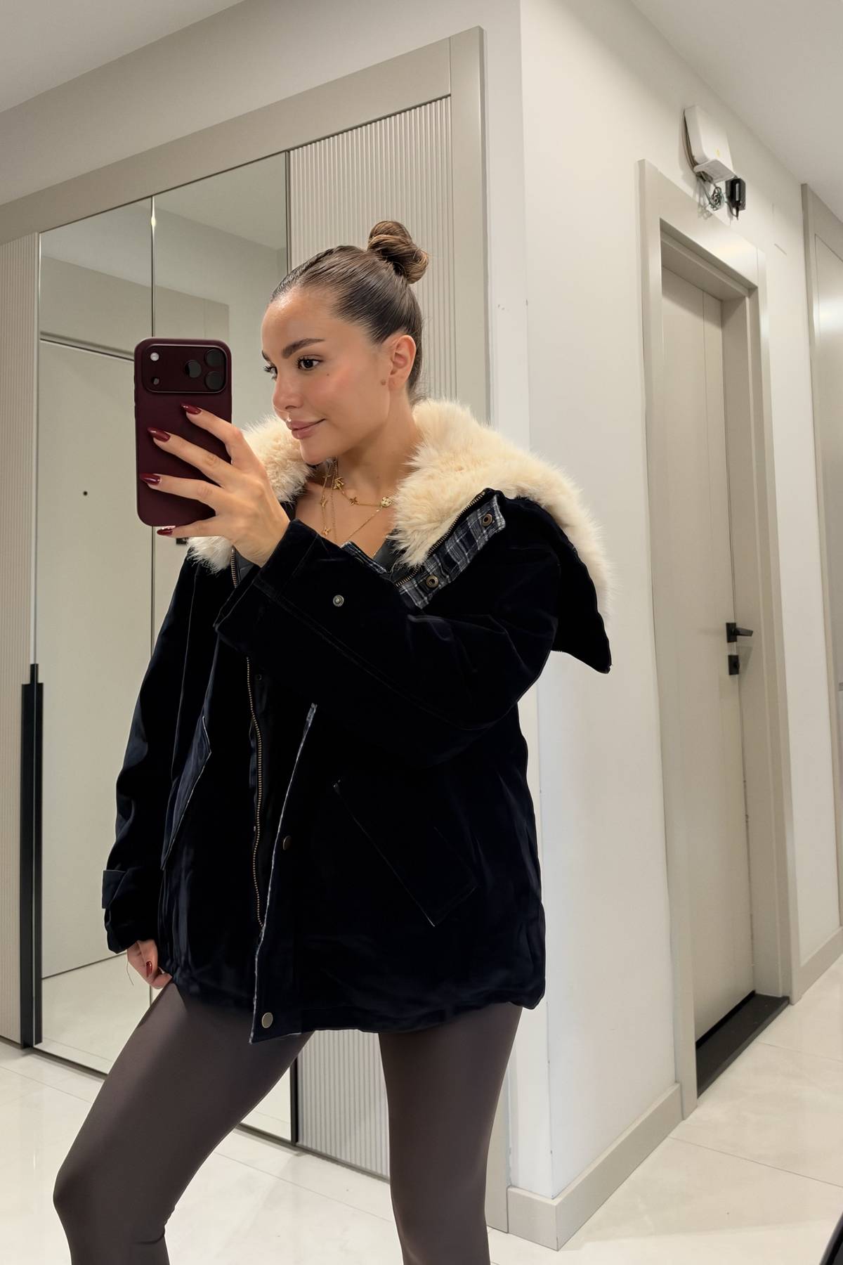 Lilly Fur Collar Suede Premium Coat — photograph 1
