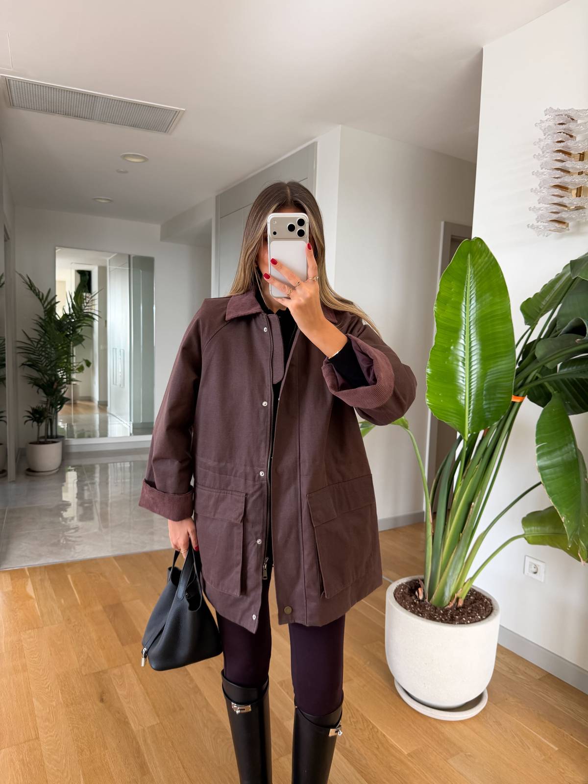 Velvet Collar Waxed Quilted Lined Jacket — photograph 3