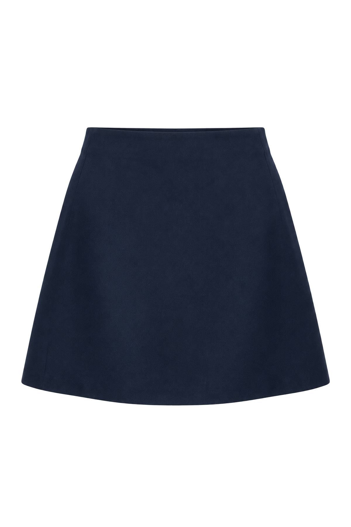 Mini Basic Shorts Skirt — photograph 2