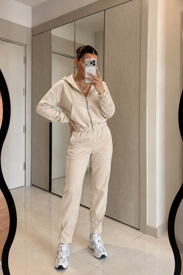 Keitha Modal Sports Set