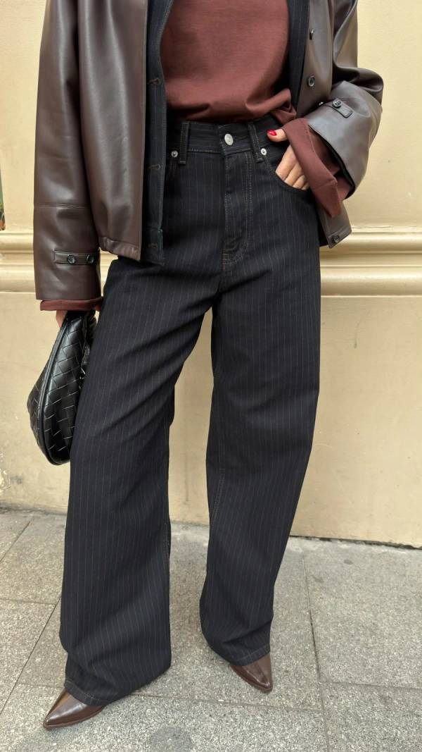 High Waist Stripe Detail Baggy Jeans