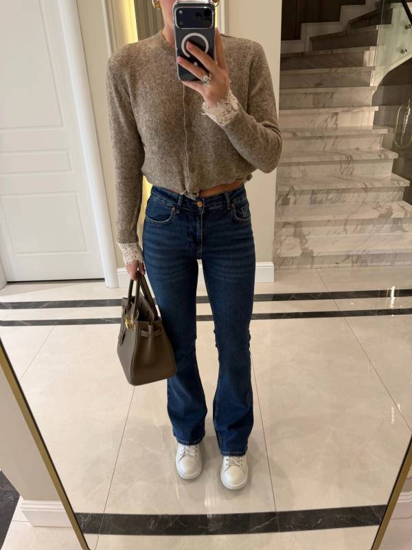 Flared Jeans