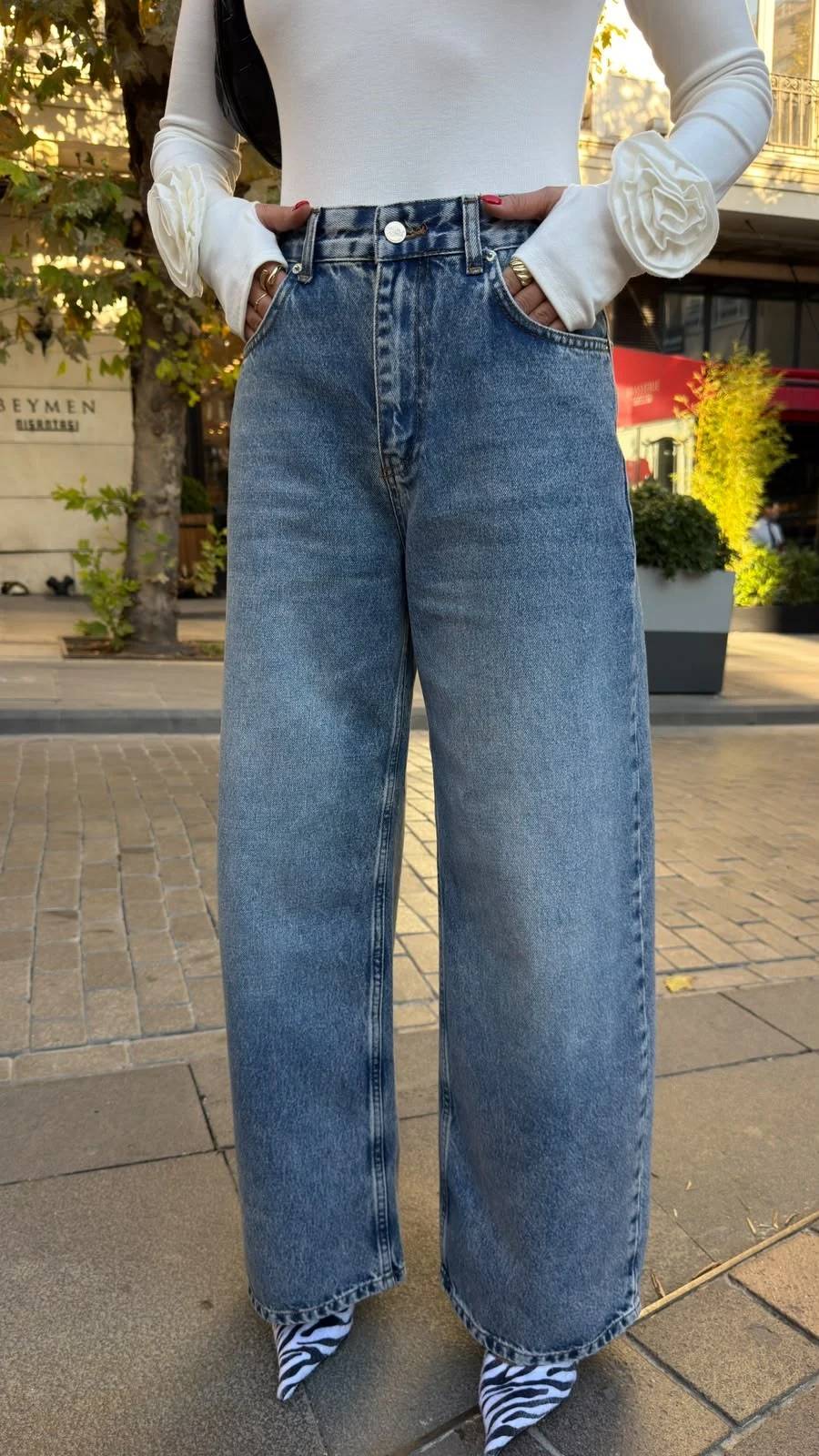 High Waist Stonewash Detail Baggy Jeans