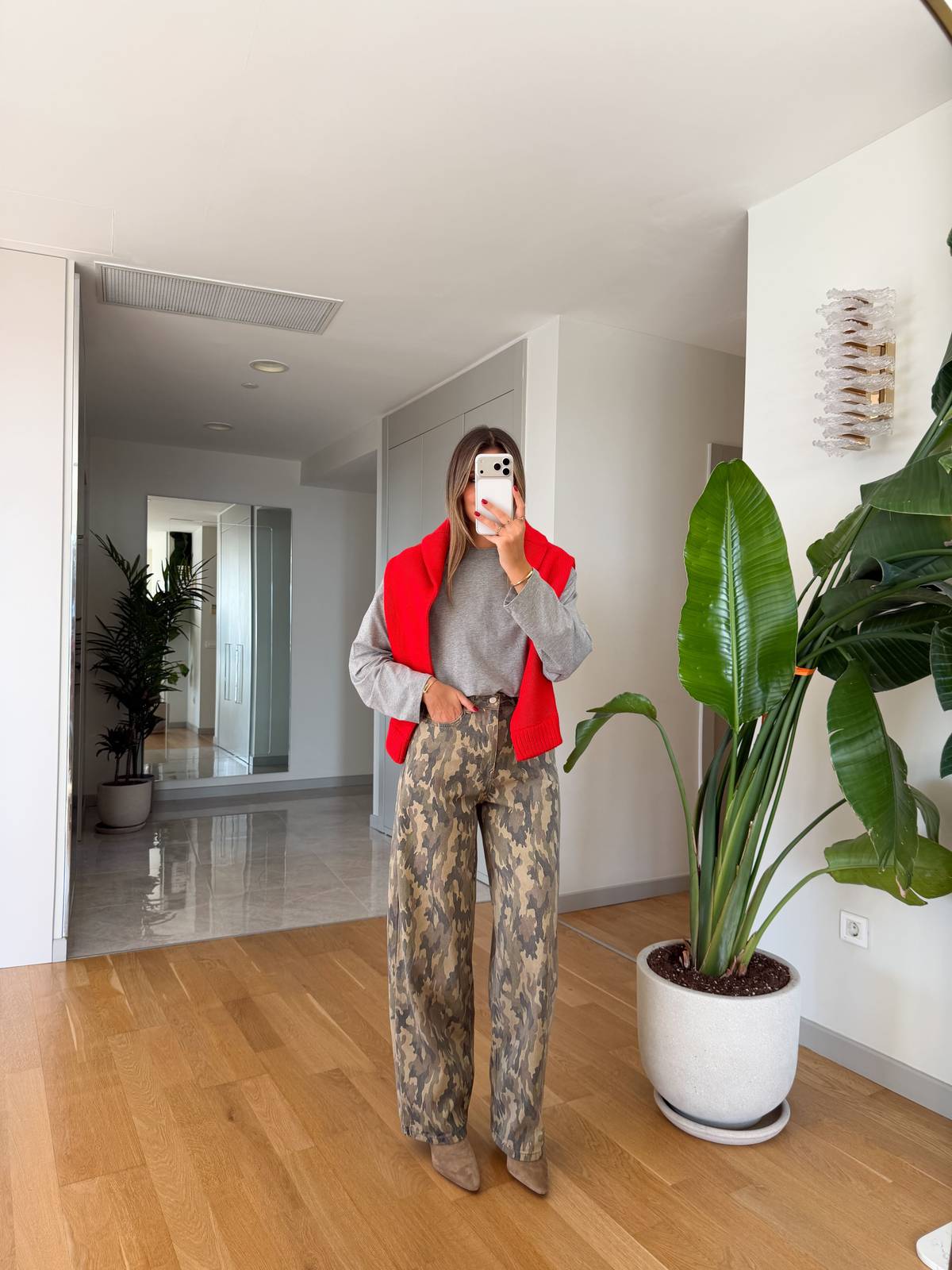Camouflage Print Baggy Trousers — photograph 1