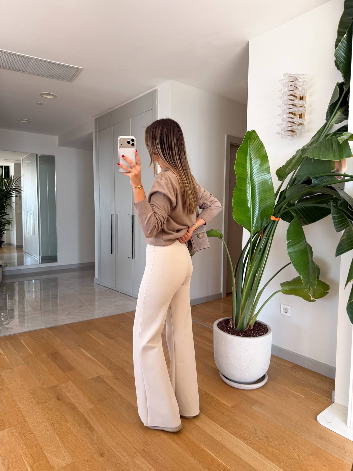 Elastik Flare Trousers Ecru — photograph 4