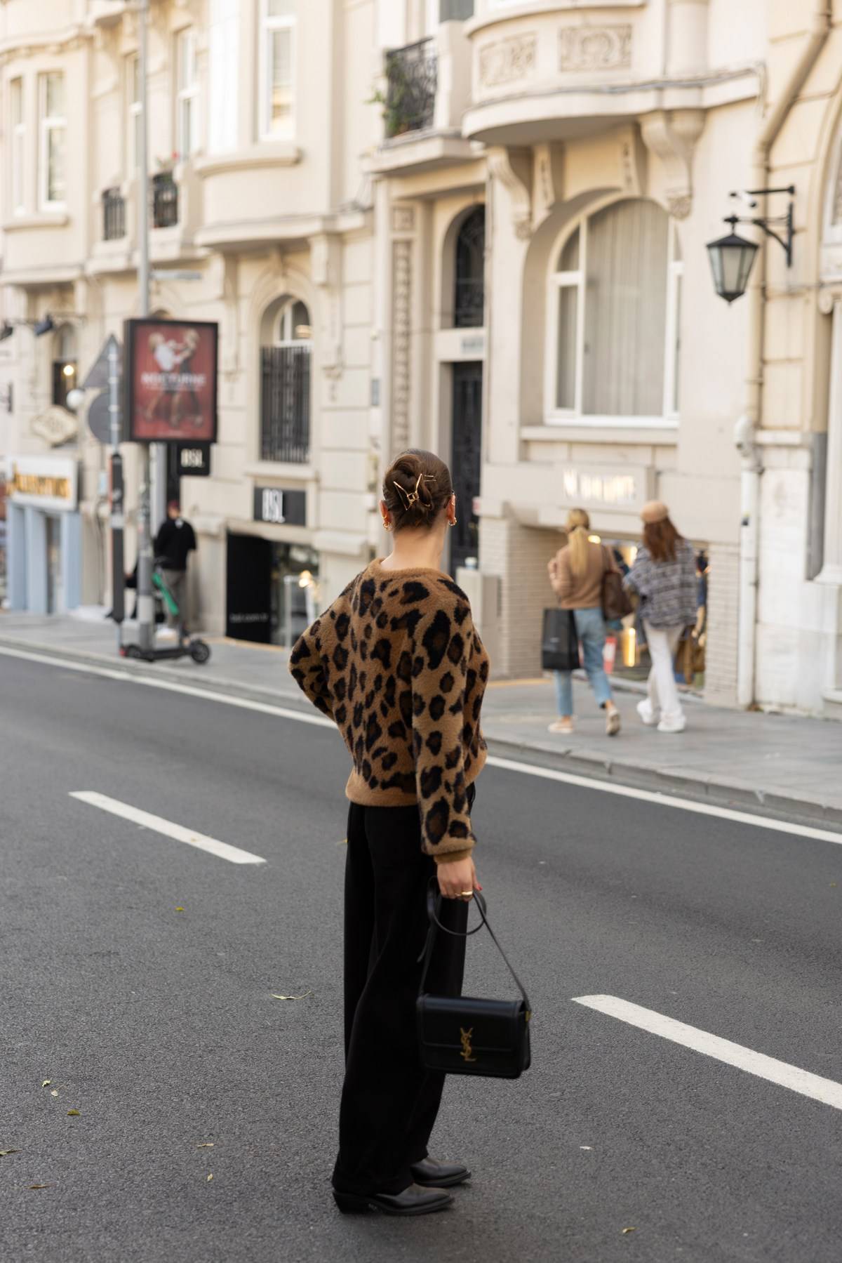 Leopard Print Soft Texture Cardigan — photograph 5