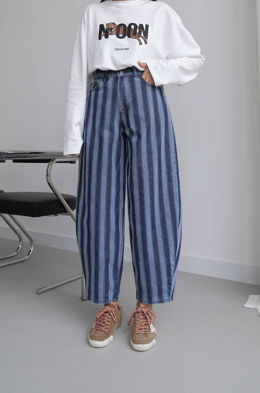 Block Stripe Tapered Fit Jeans — photograph 2