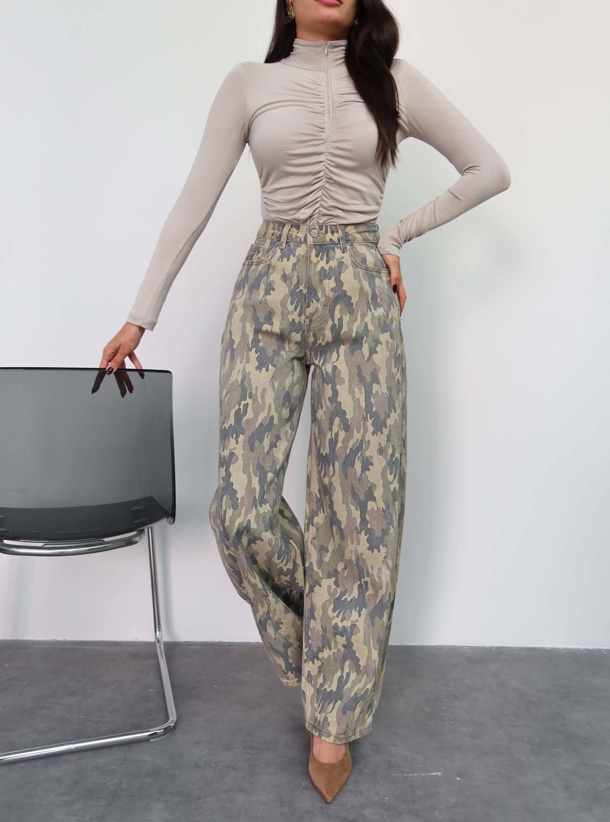 High Waist Loose Fit Jeans