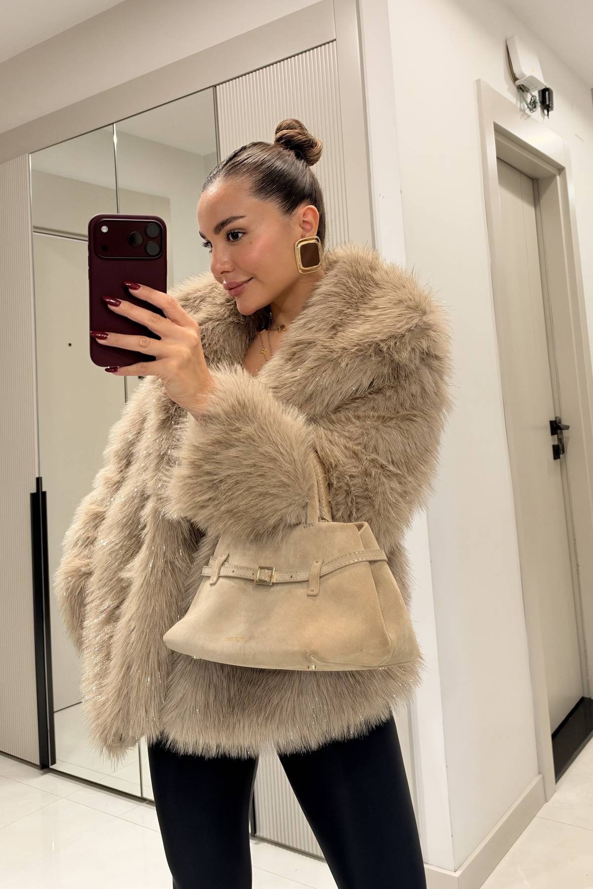 Jamaika Wide Collar Glitter Fur Jacket — photograph 2