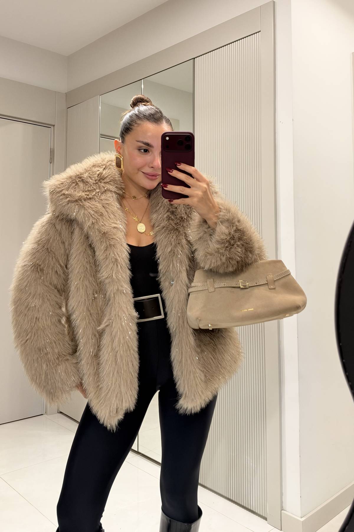 Jamaika Wide Collar Glitter Fur Jacket — photograph 1