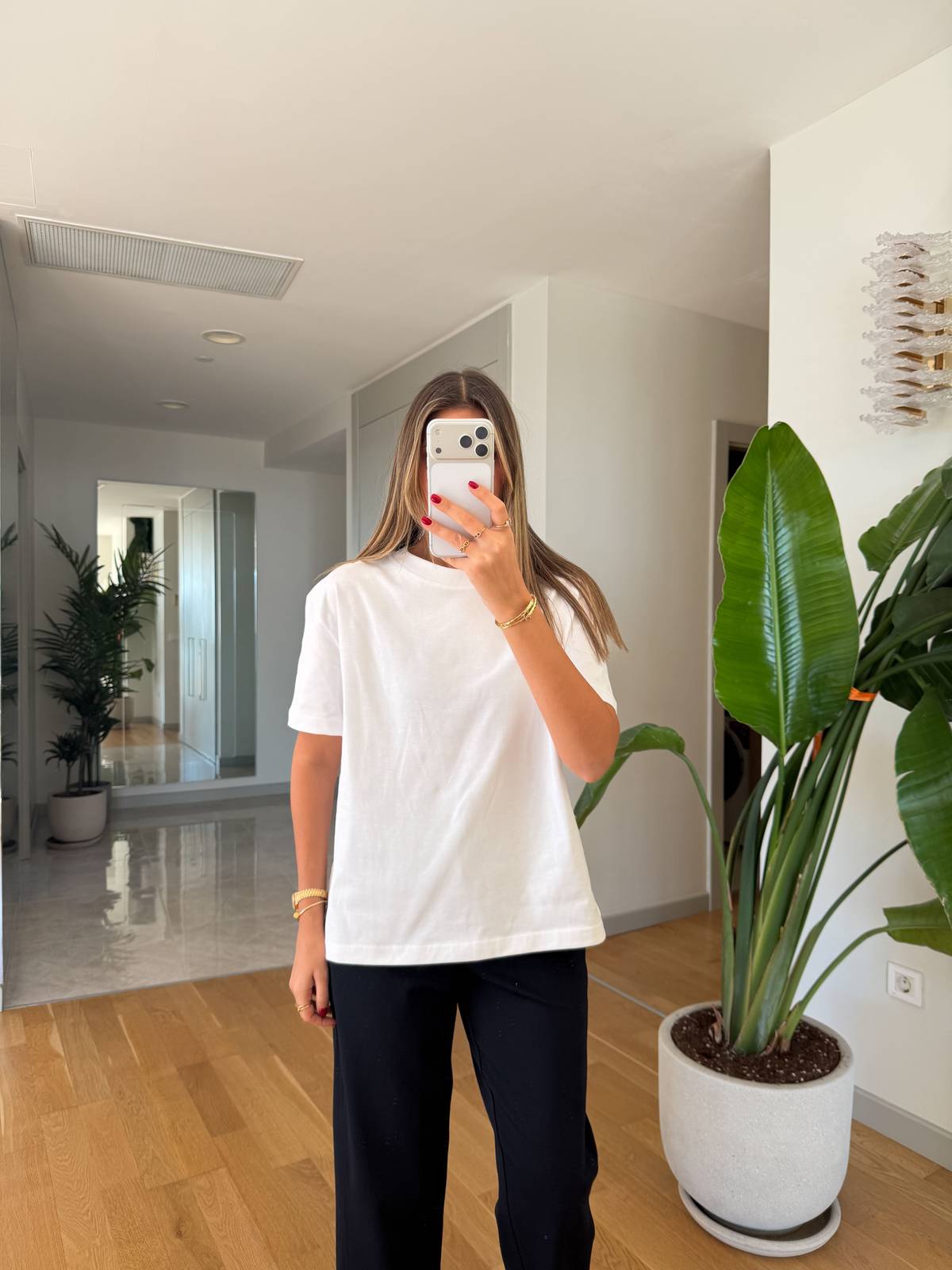 Dekoratif Crew Neck T-Shirt White — photograph 3
