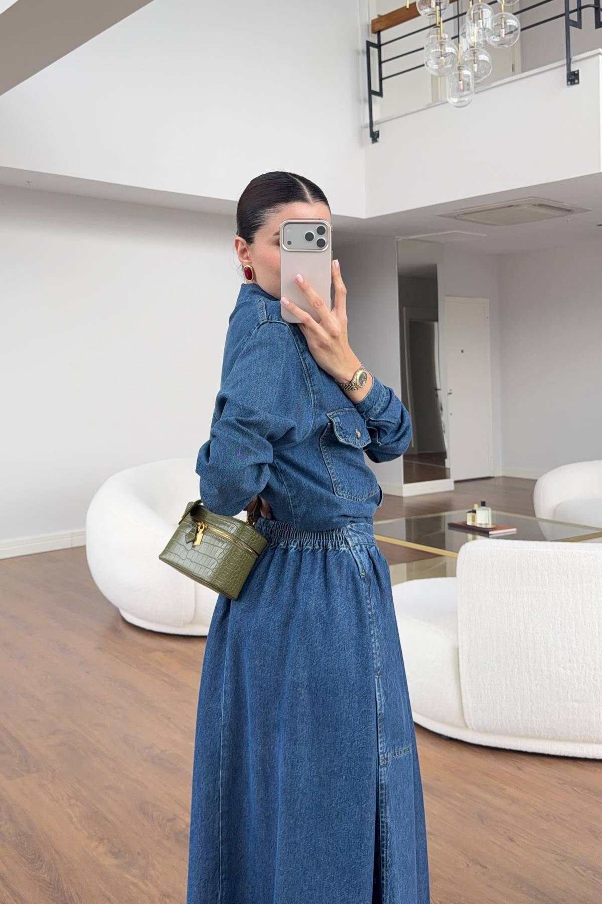 Denim Skirt — photograph 3