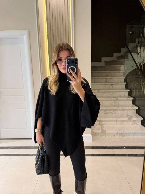 Turtleneck Pelerin Knit Black