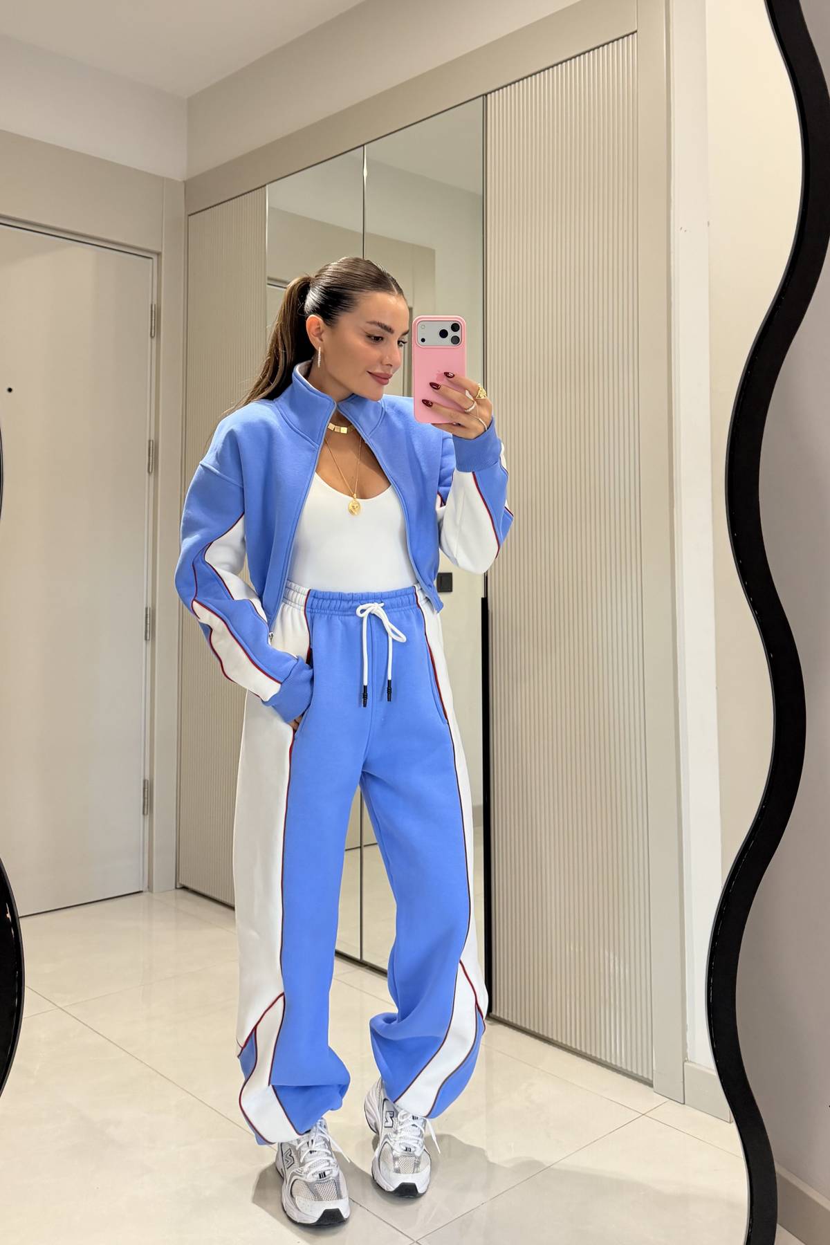 Anabelle Blue Kontrast Detail Thread
