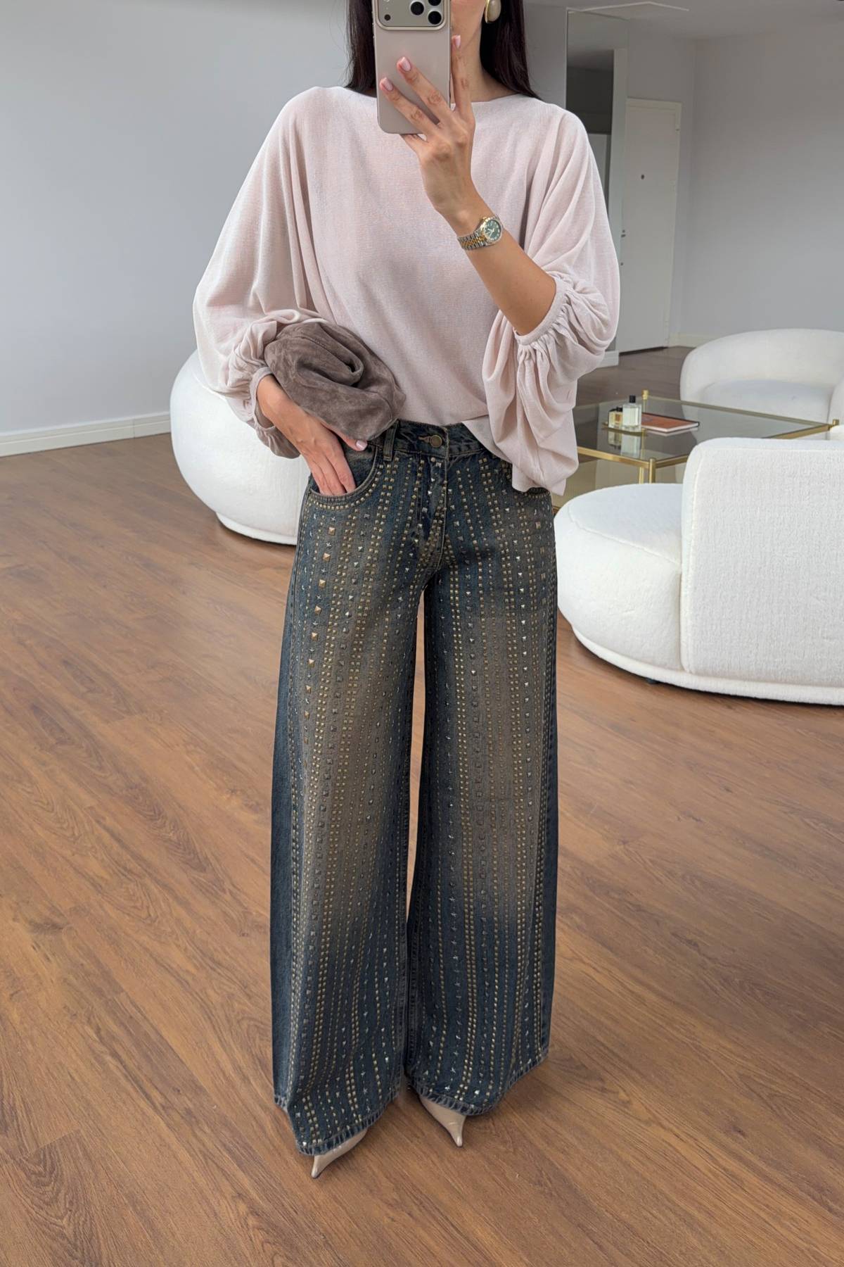 Vintage Washed Embroidered Wide Leg Denim — photograph 4