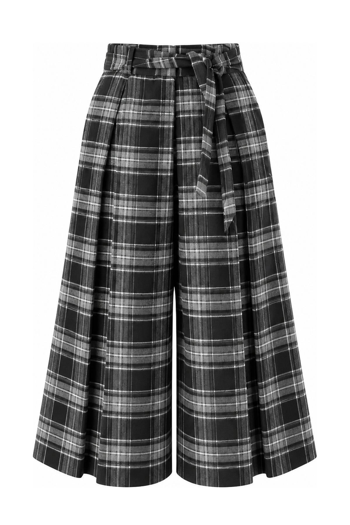Kendinden Sashed Ekoseli Bermuda Trousers — photograph 2