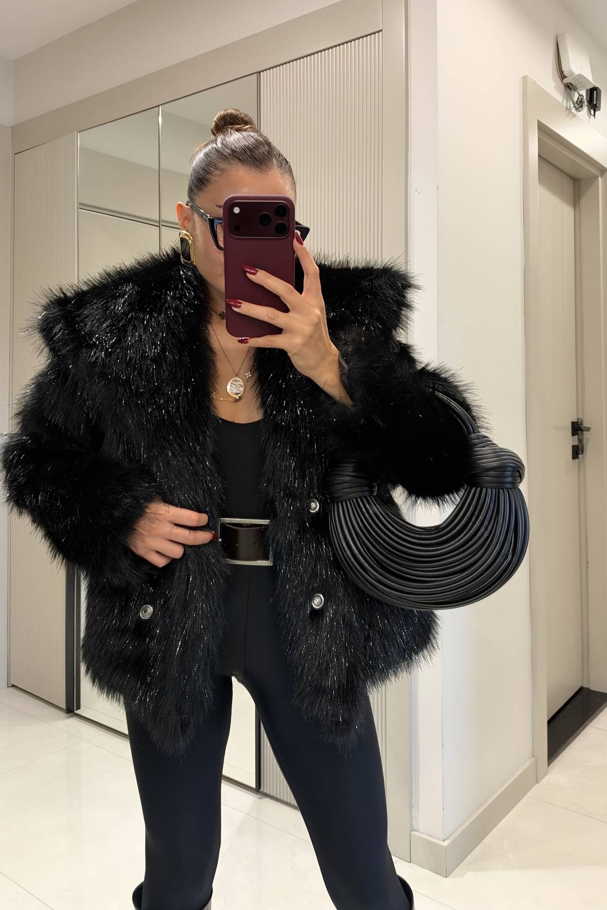 Jamaika Wide Collar Glitter Fur Jacket — photograph 4