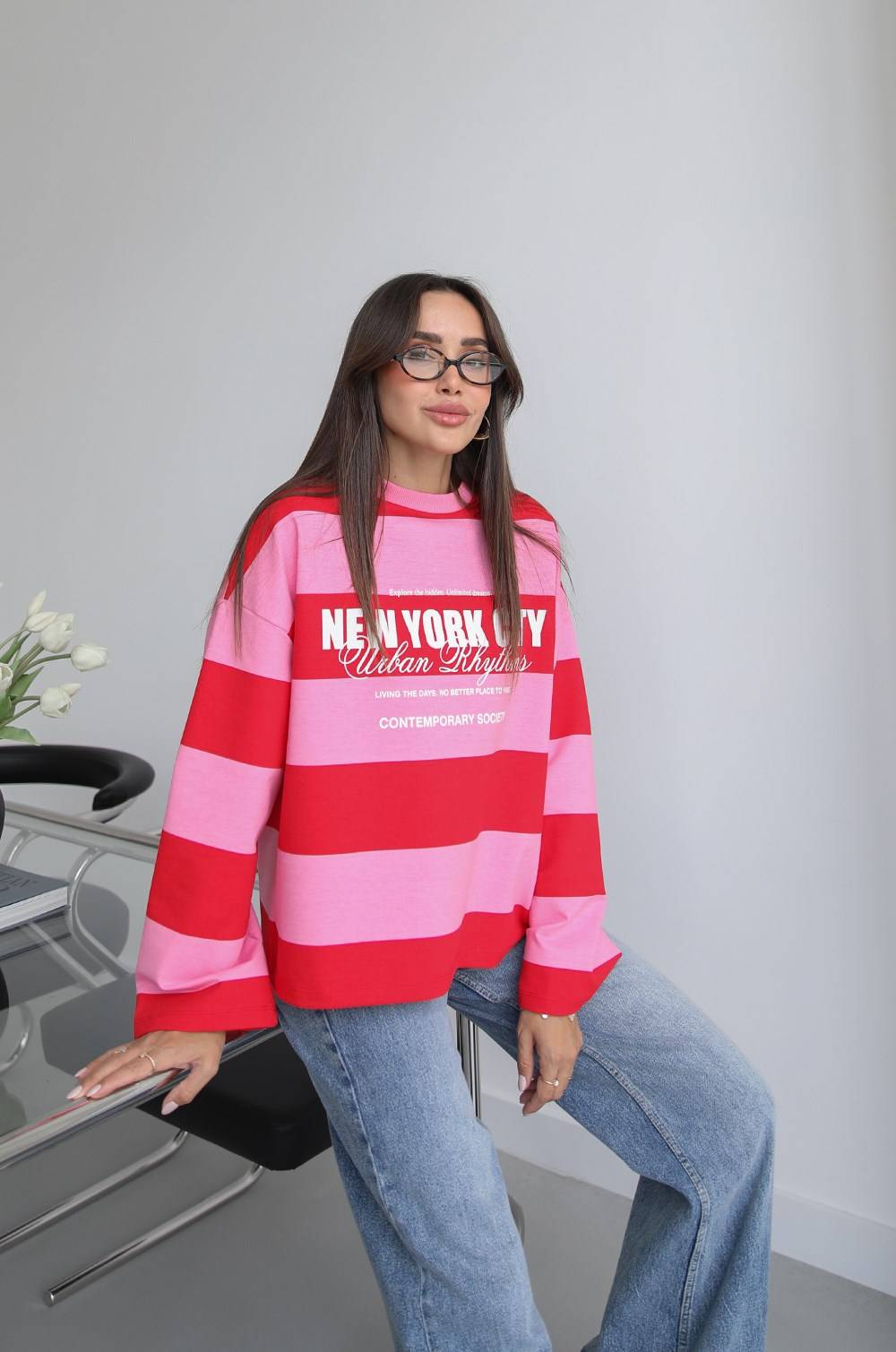 New York City Print Sweatshirt — photograph 3