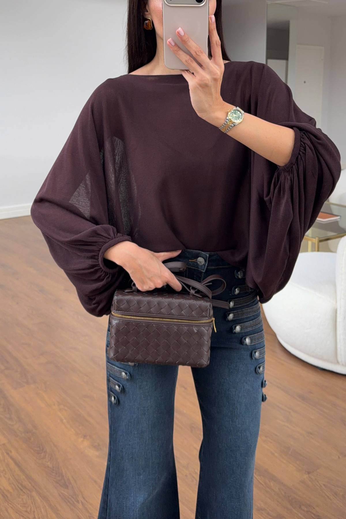 Batwing Sleeve Brown Knit — photograph 3