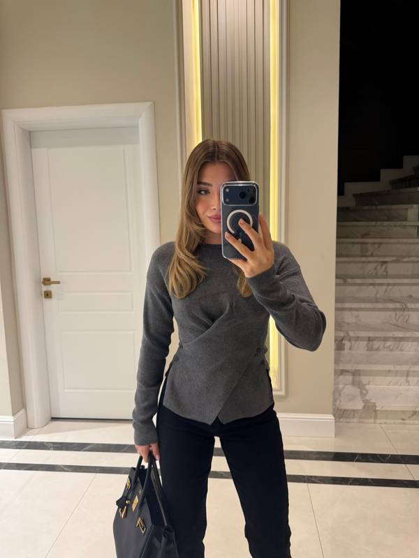 Waist Cross Button Knit Top