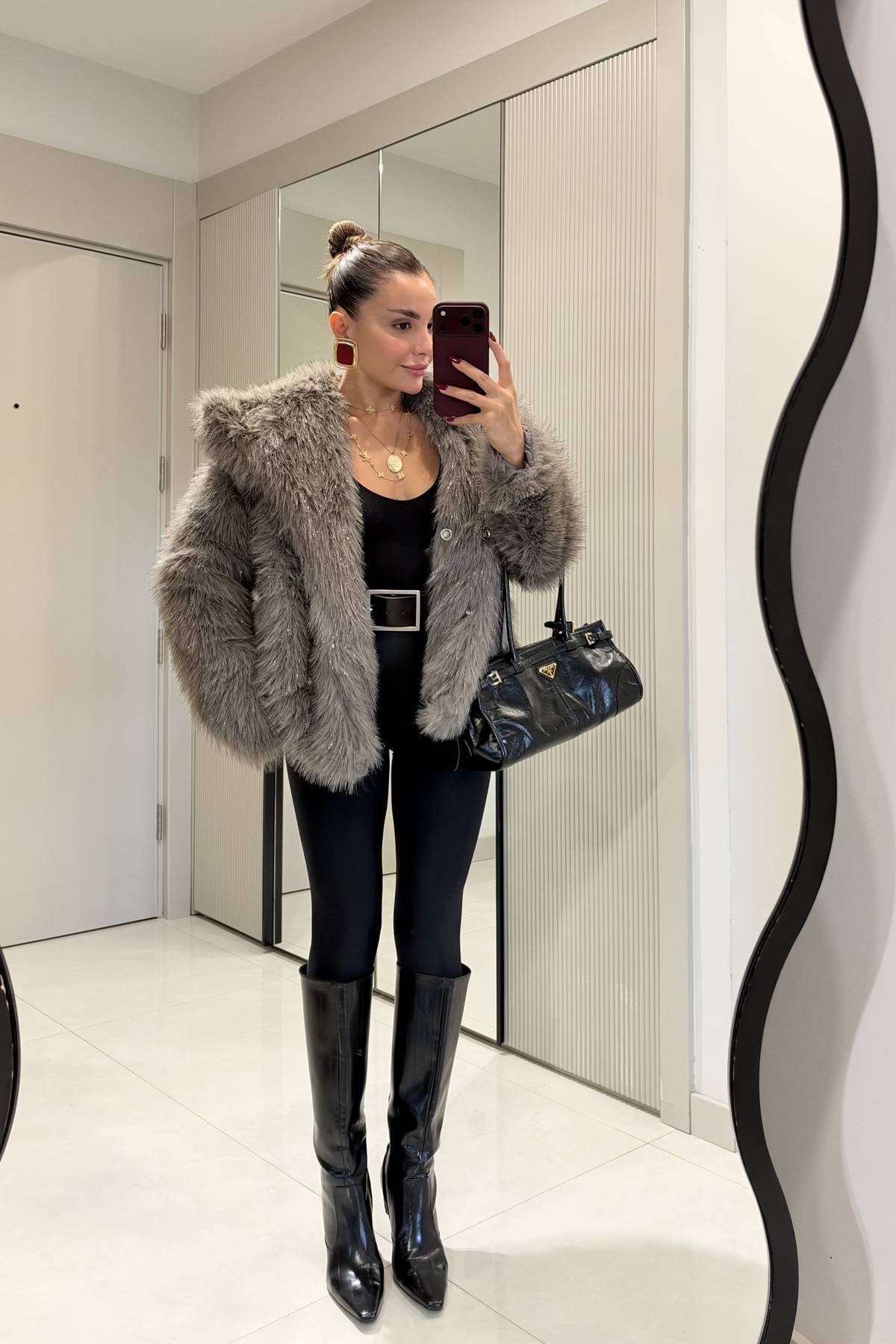 Jamaika Wide Collar Glitter Fur Jacket — photograph 2
