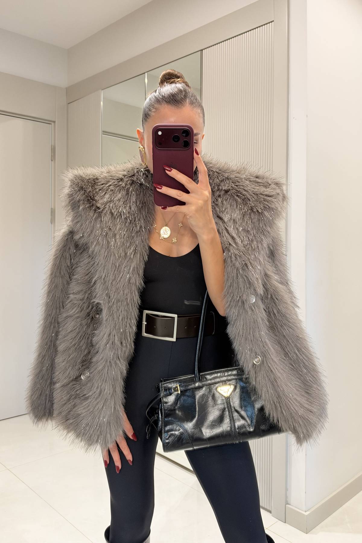 Jamaika Wide Collar Glitter Fur Jacket — photograph 4