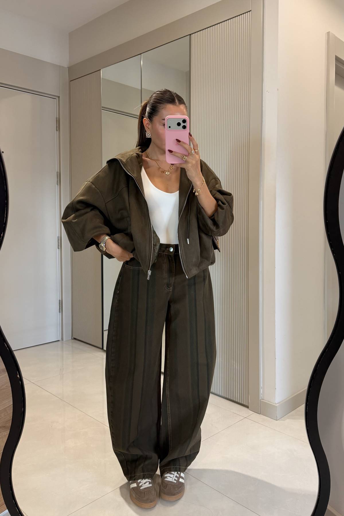Valeur Hooded Suede Bomber Jacket — photograph 2