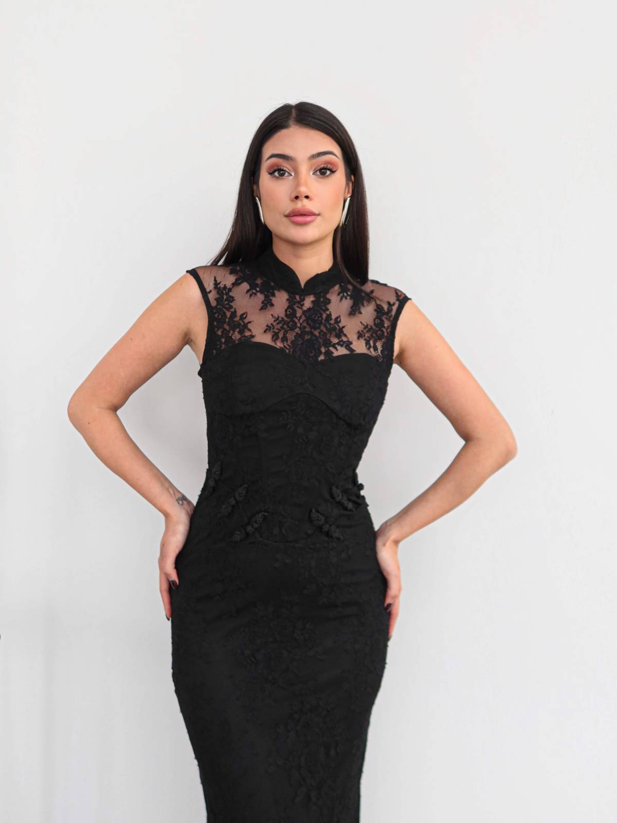 High Neck Light Lace Dress — photograph 4