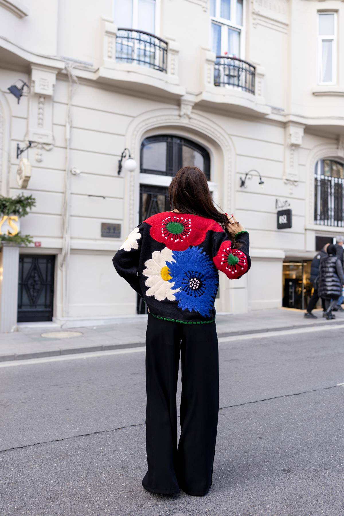 Floral Motif Design Wool Cardigan — photograph 5