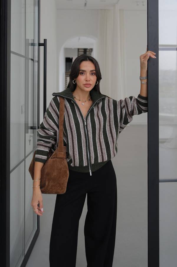 Wide Collar Striped Cardigan
