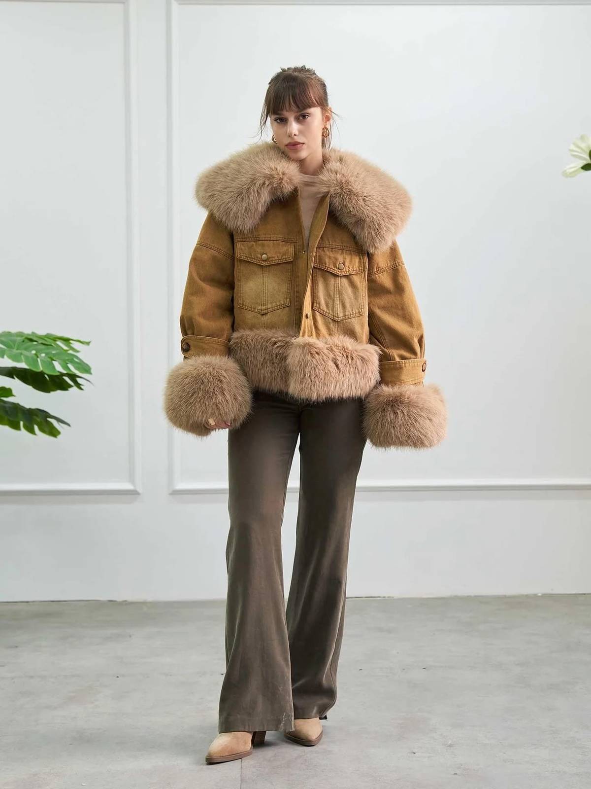 Fur Collar Denim Coat — photograph 1