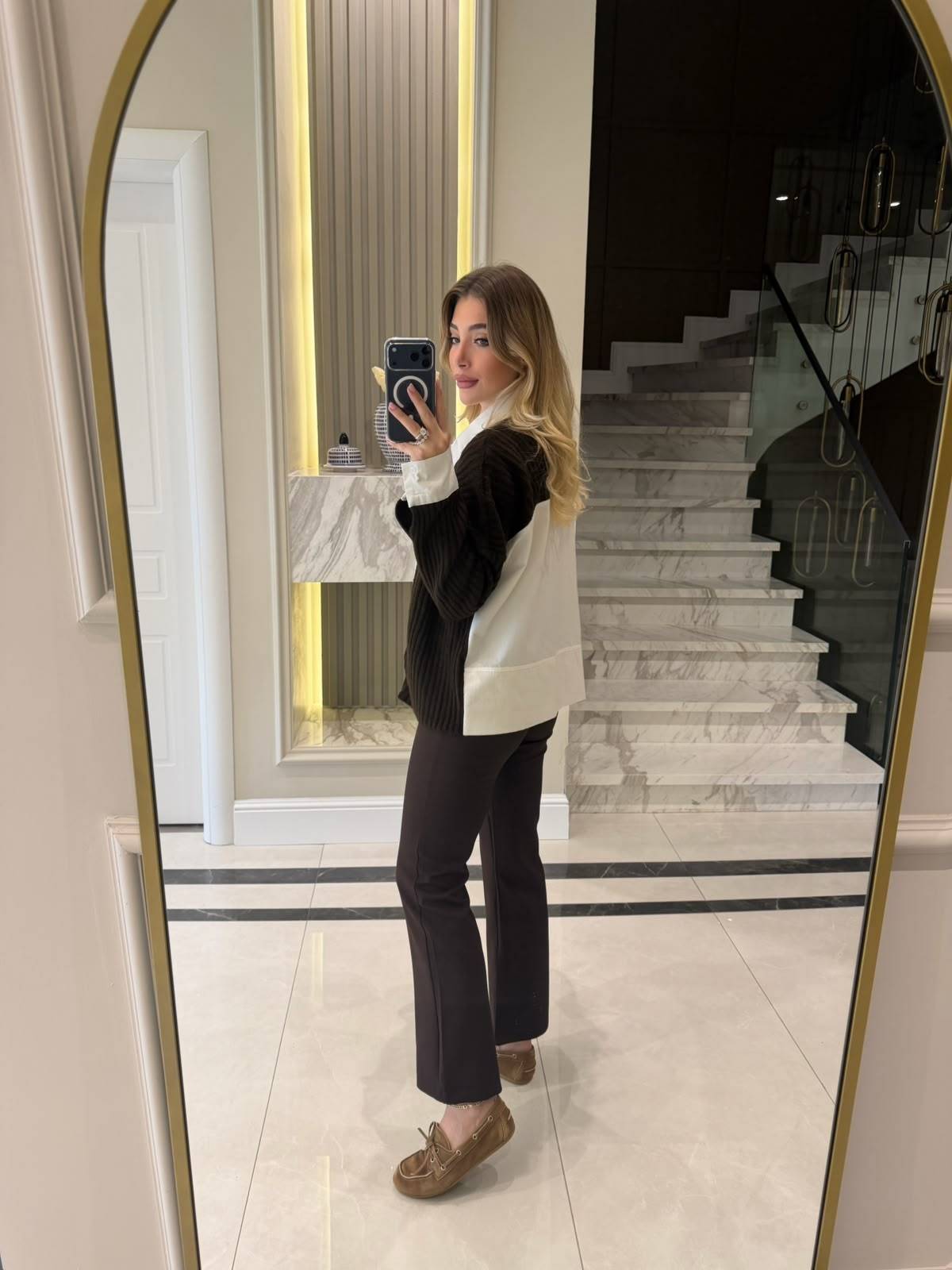 Mila Shirt — photograph 3