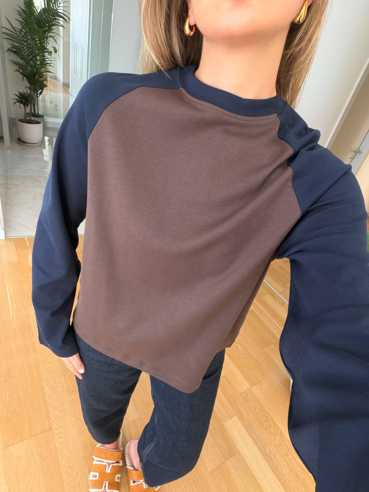 Contrast Colour Sweatshirt — photograph 3