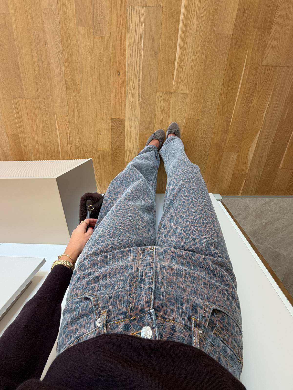 Eskitmeli Leopard Barrel Jeans — photograph 3