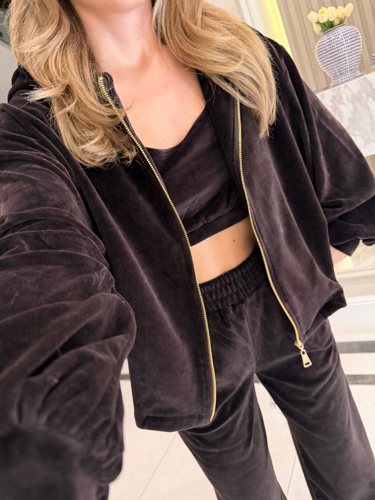 Three Piece Velvet Set — photograph 4