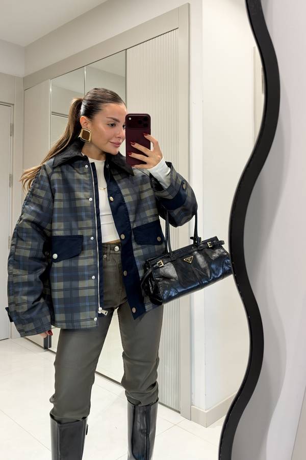 Velare Plaid Pocket Detail Jacket