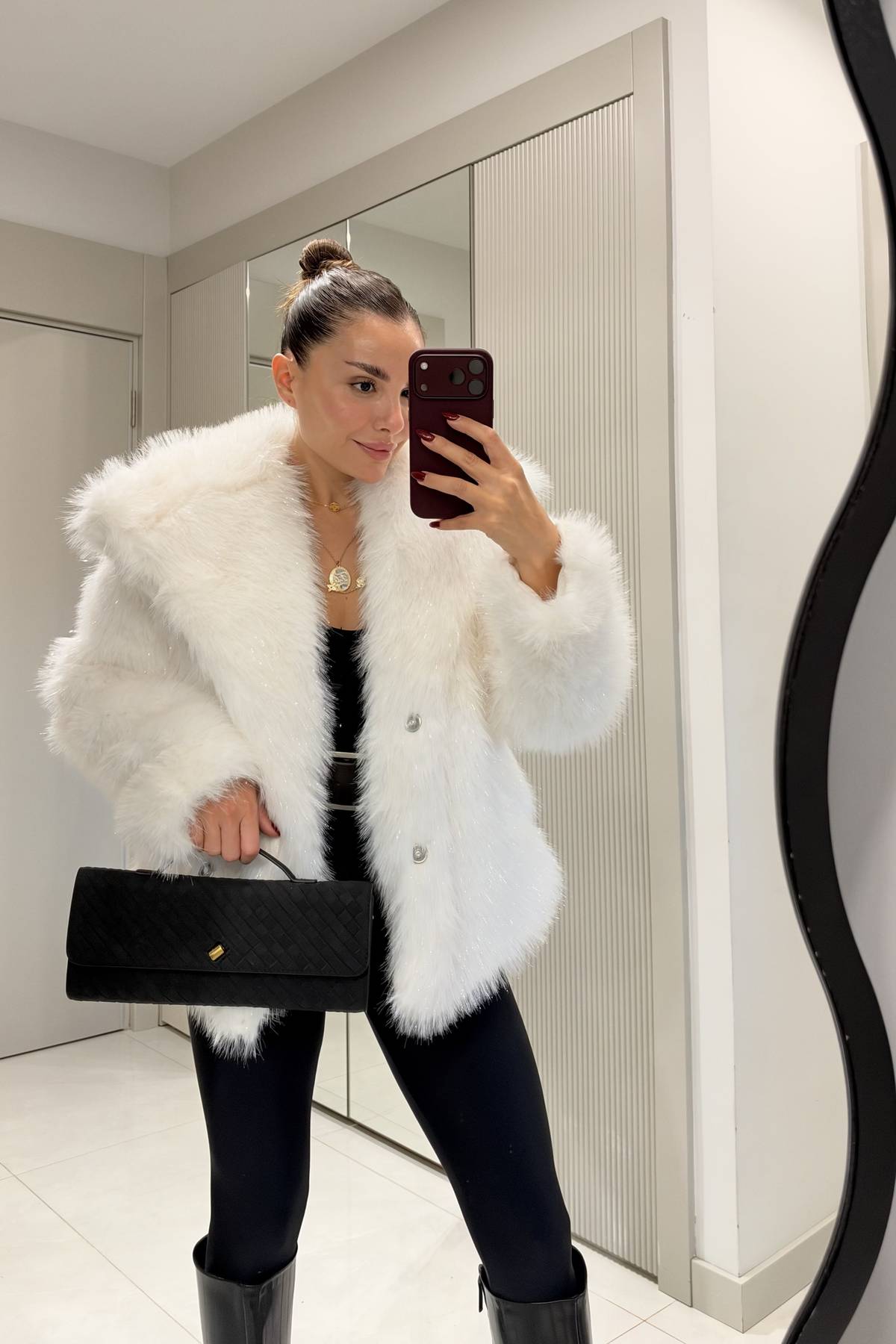 Jamaika Wide Collar Glitter Fur Jacket — photograph 2