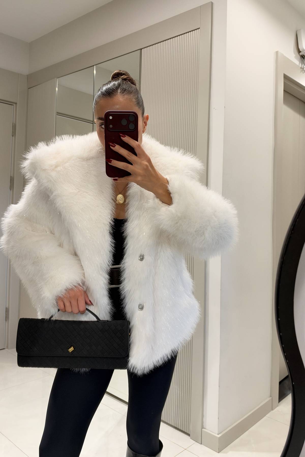 Jamaika Wide Collar Glitter Fur Jacket — photograph 1