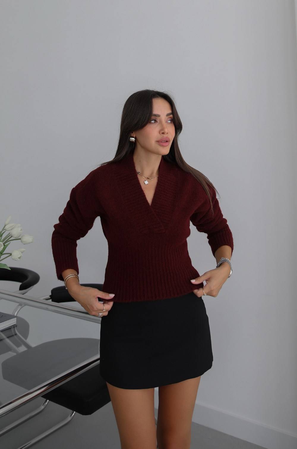 Burgundy V-Neck Ribana Ribbed Jumper — photograph 2